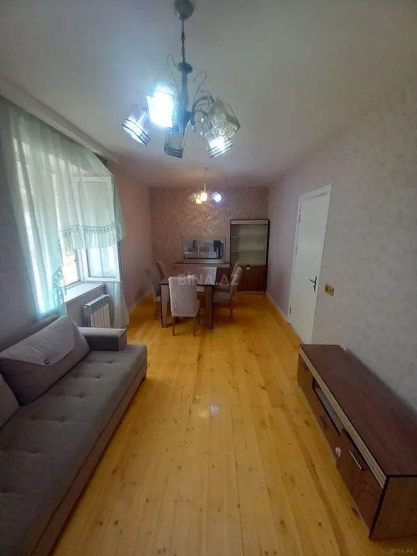 Satılır 4 otaqlı həyət evi 140 m²