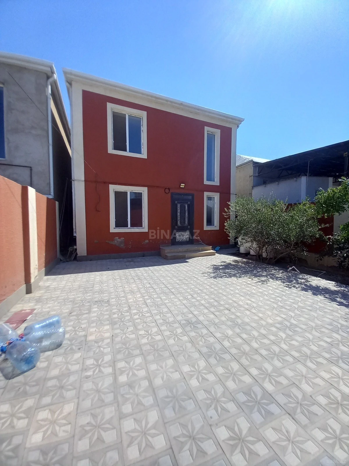 Satılır 4 otaqlı həyət evi 140 m²