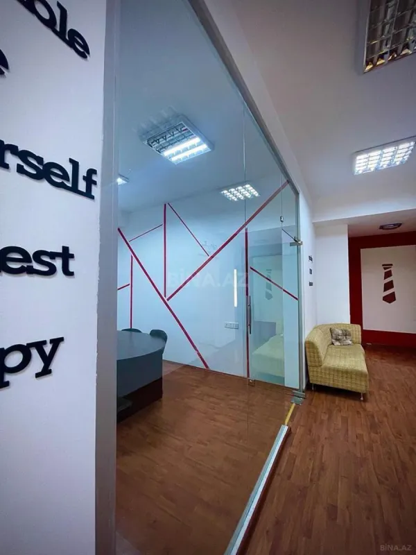 Satılır obyekt 155 m²