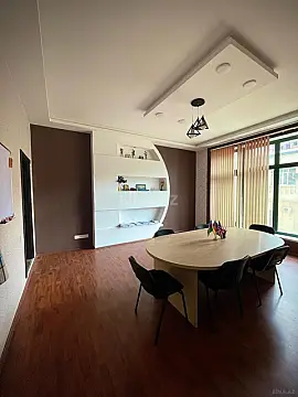 Satılır obyekt 155 m²