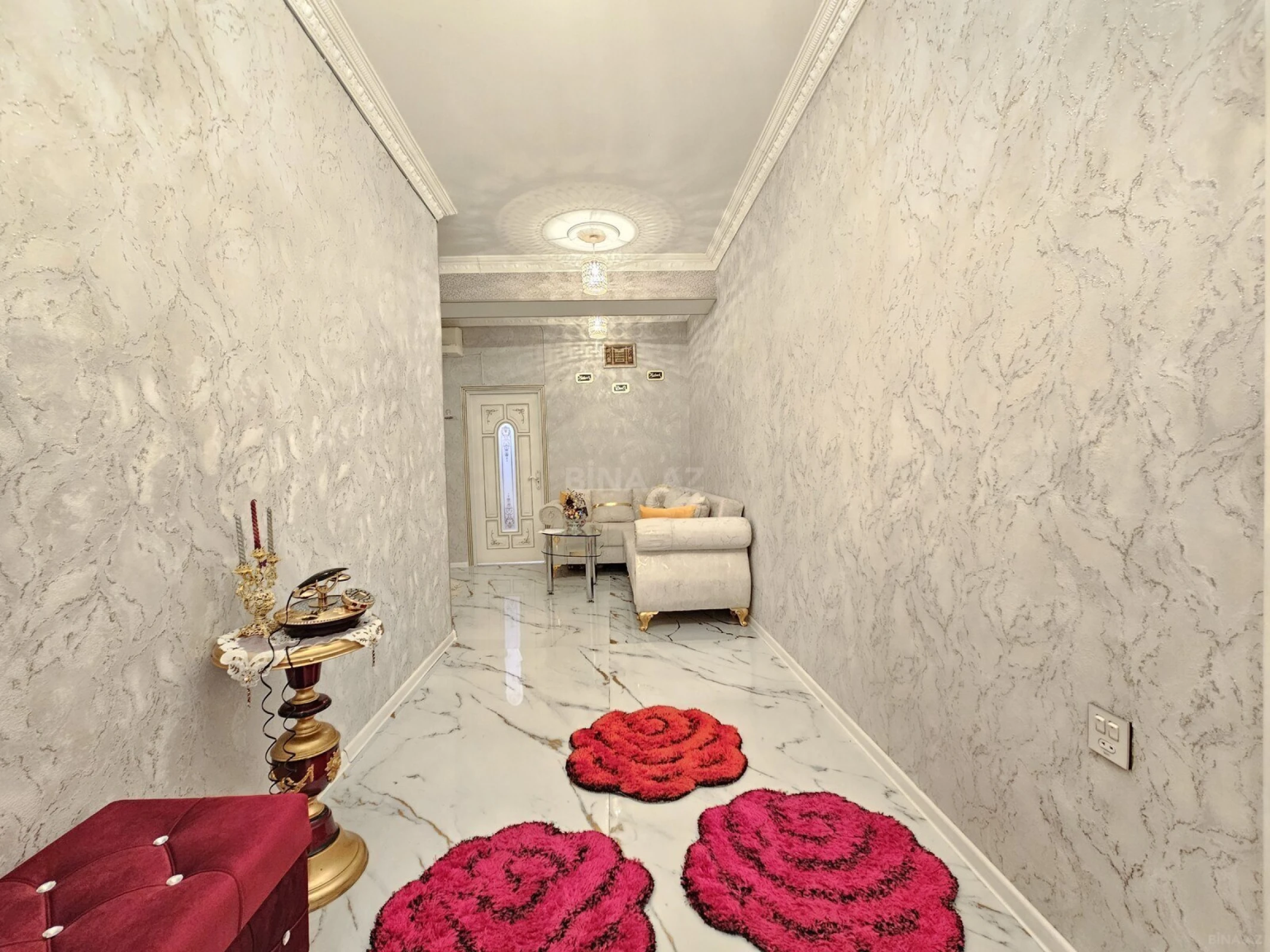 Satılır 3 otaqlı mənzil 125 m²