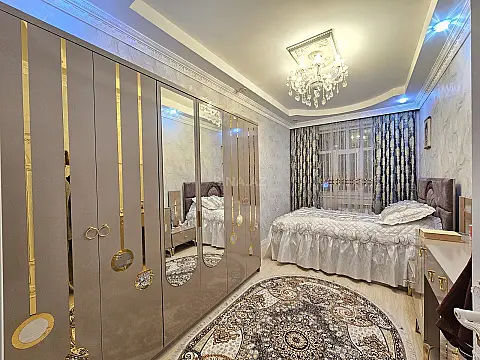 Satılır 3 otaqlı mənzil 125 m²