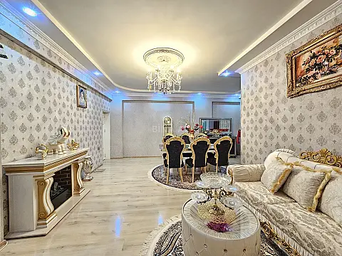 Satılır 3 otaqlı mənzil 125 m²