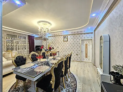 Satılır 3 otaqlı mənzil 125 m²