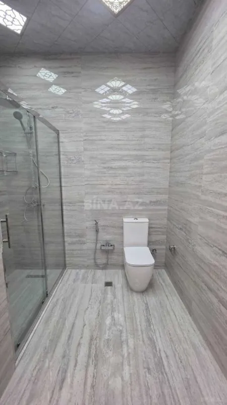 Satılır 3 otaqlı mənzil 143 m²
