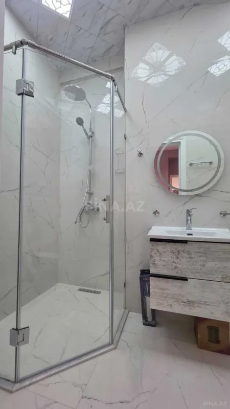 Satılır 3 otaqlı mənzil 143 m²