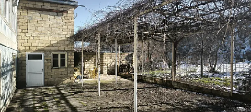 Kirayə verilir 4 otaqlı həyət evi 180 m²