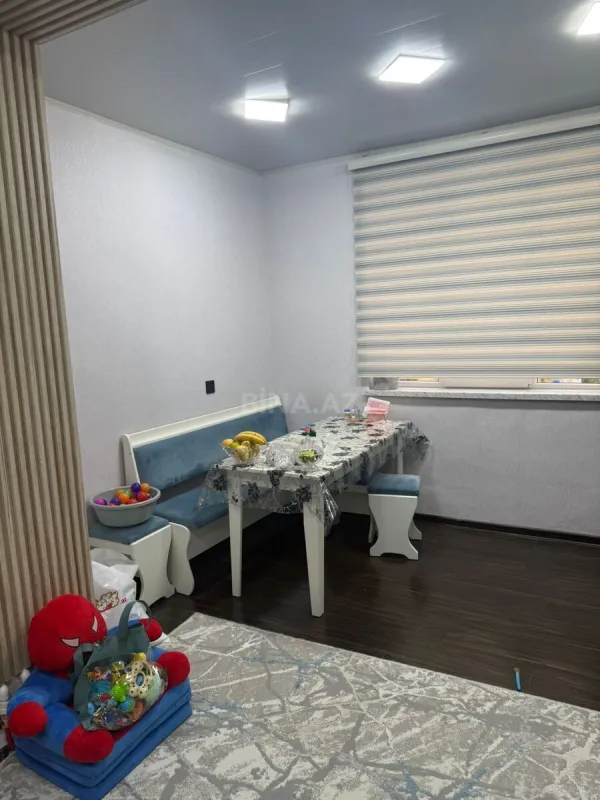 Satılır 2 otaqlı mənzil 74 m²