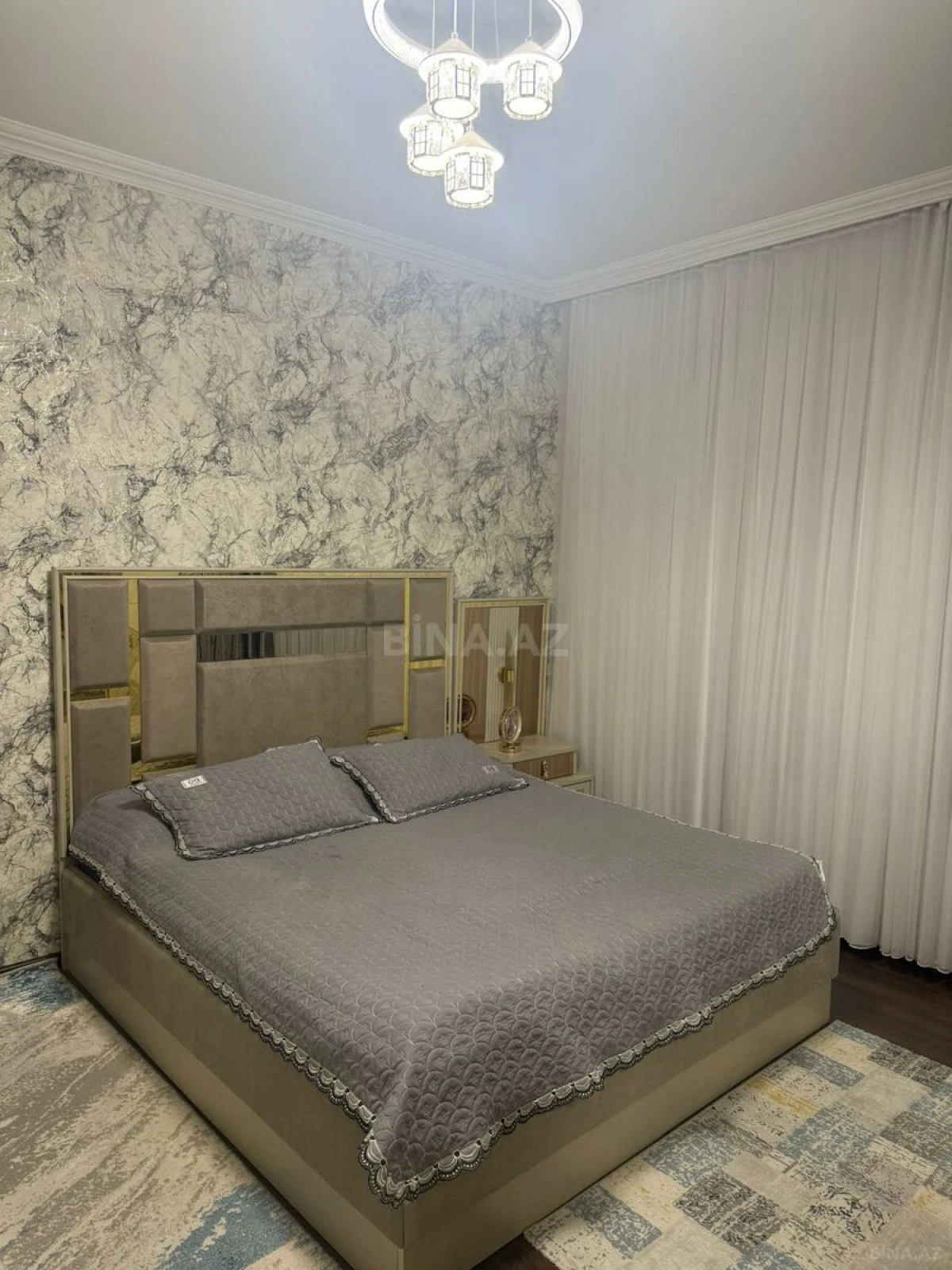 Satılır 2 otaqlı mənzil 74 m²
