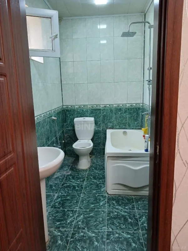 Satılır 5 otaqlı həyət evi 220 m²