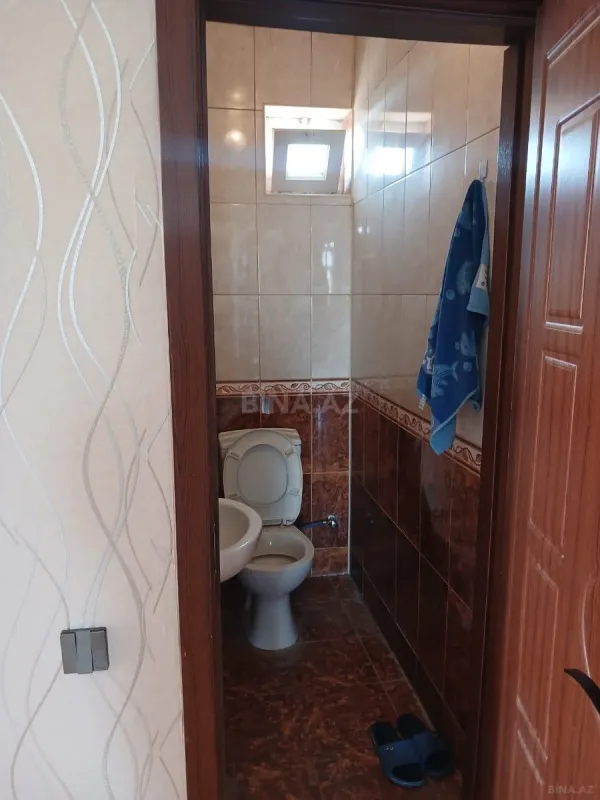 Satılır 5 otaqlı həyət evi 220 m²