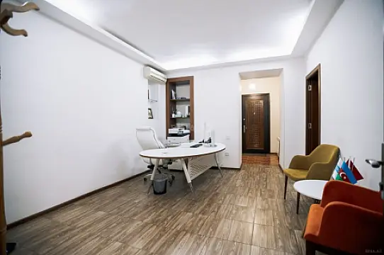 Kirayə verilir 3 otaqlı ofis 60 m²