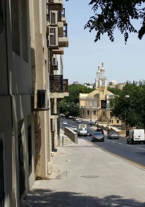 Kirayə verilir 3 otaqlı ofis 60 m²