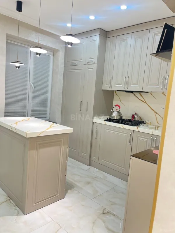 Satılır 1 otaqlı mənzil 70 m²