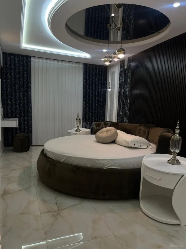 Satılır 1 otaqlı mənzil 70 m²