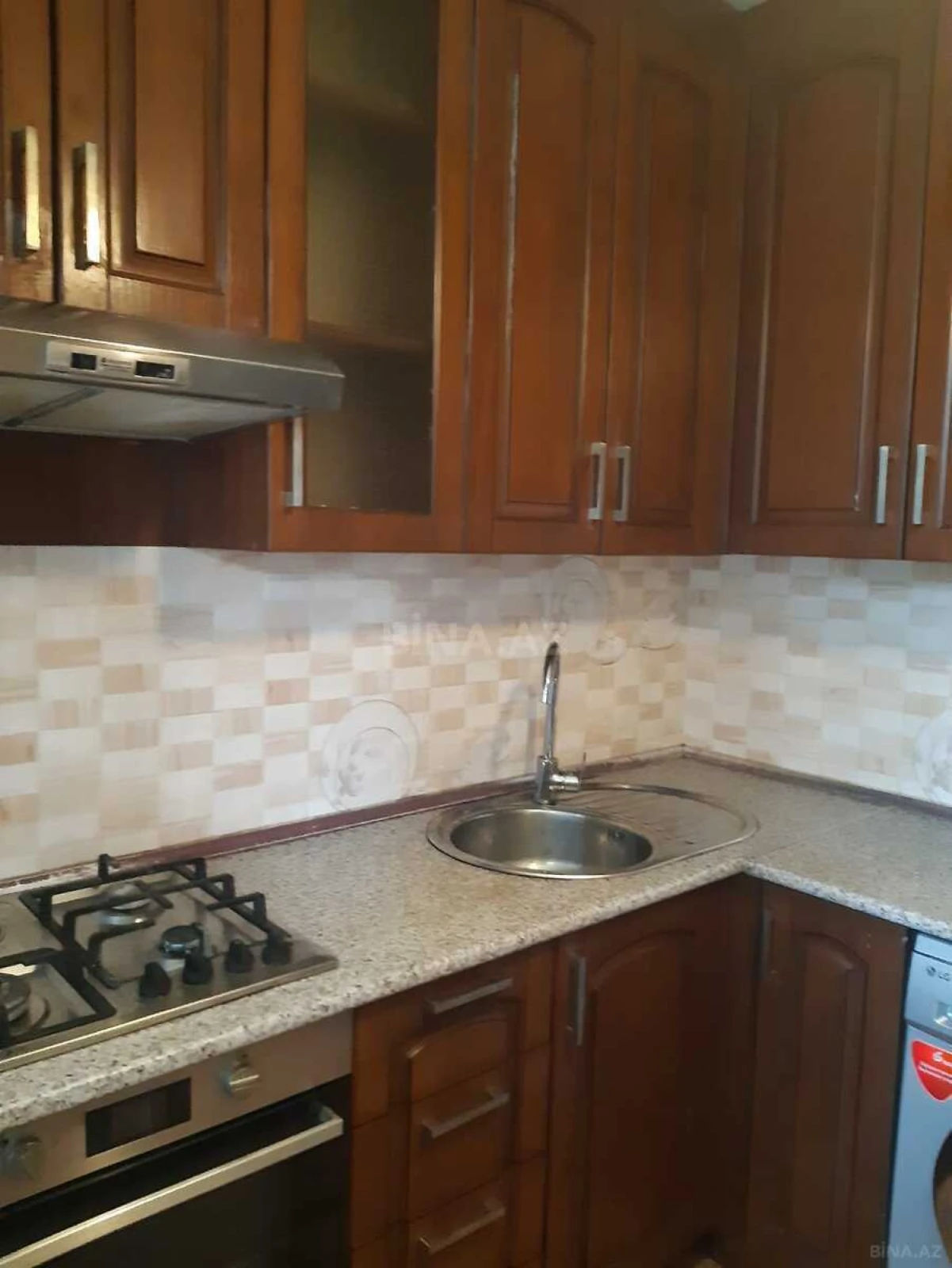 Kirayə verilir 2 otaqlı mənzil 60 m²