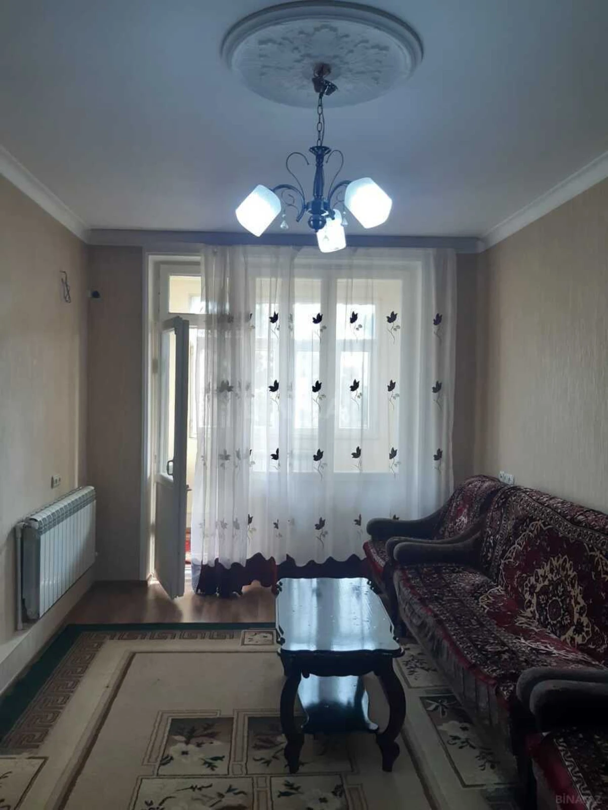 Kirayə verilir 2 otaqlı mənzil 60 m²
