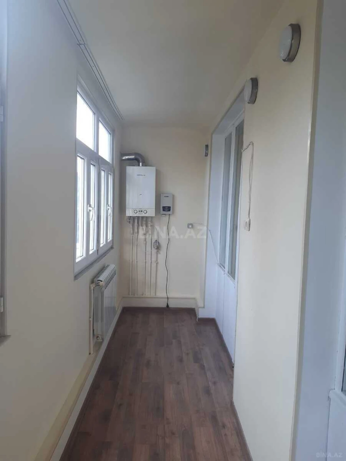 Kirayə verilir 2 otaqlı mənzil 60 m²