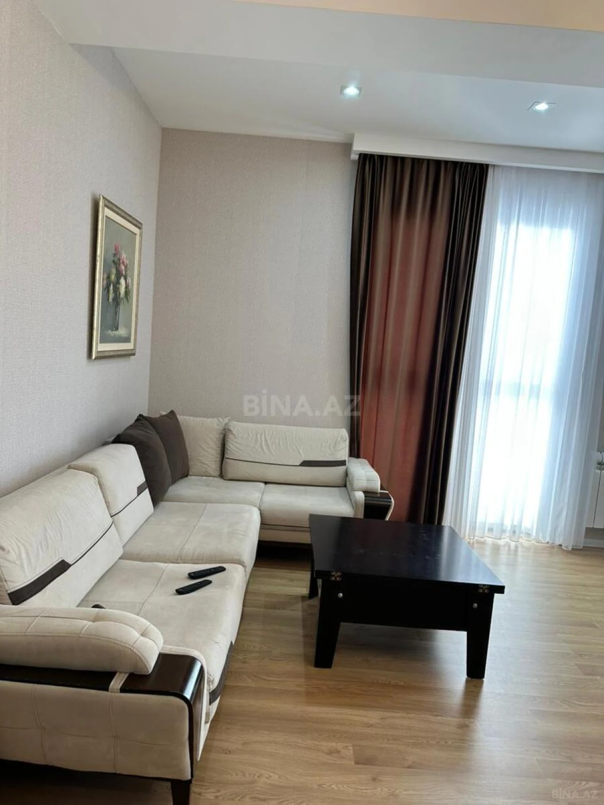 Kirayə verilir 3 otaqlı mənzil 95 m²