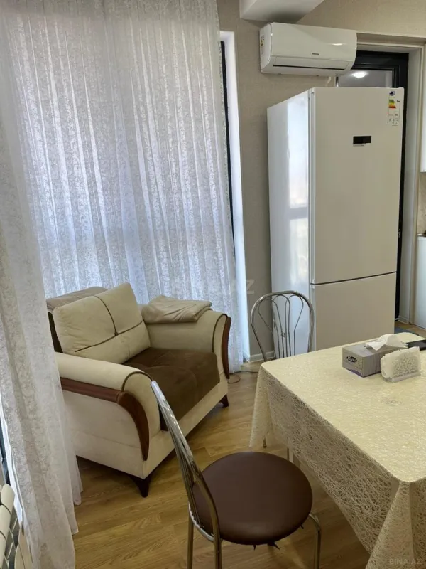 Kirayə verilir 3 otaqlı mənzil 95 m²