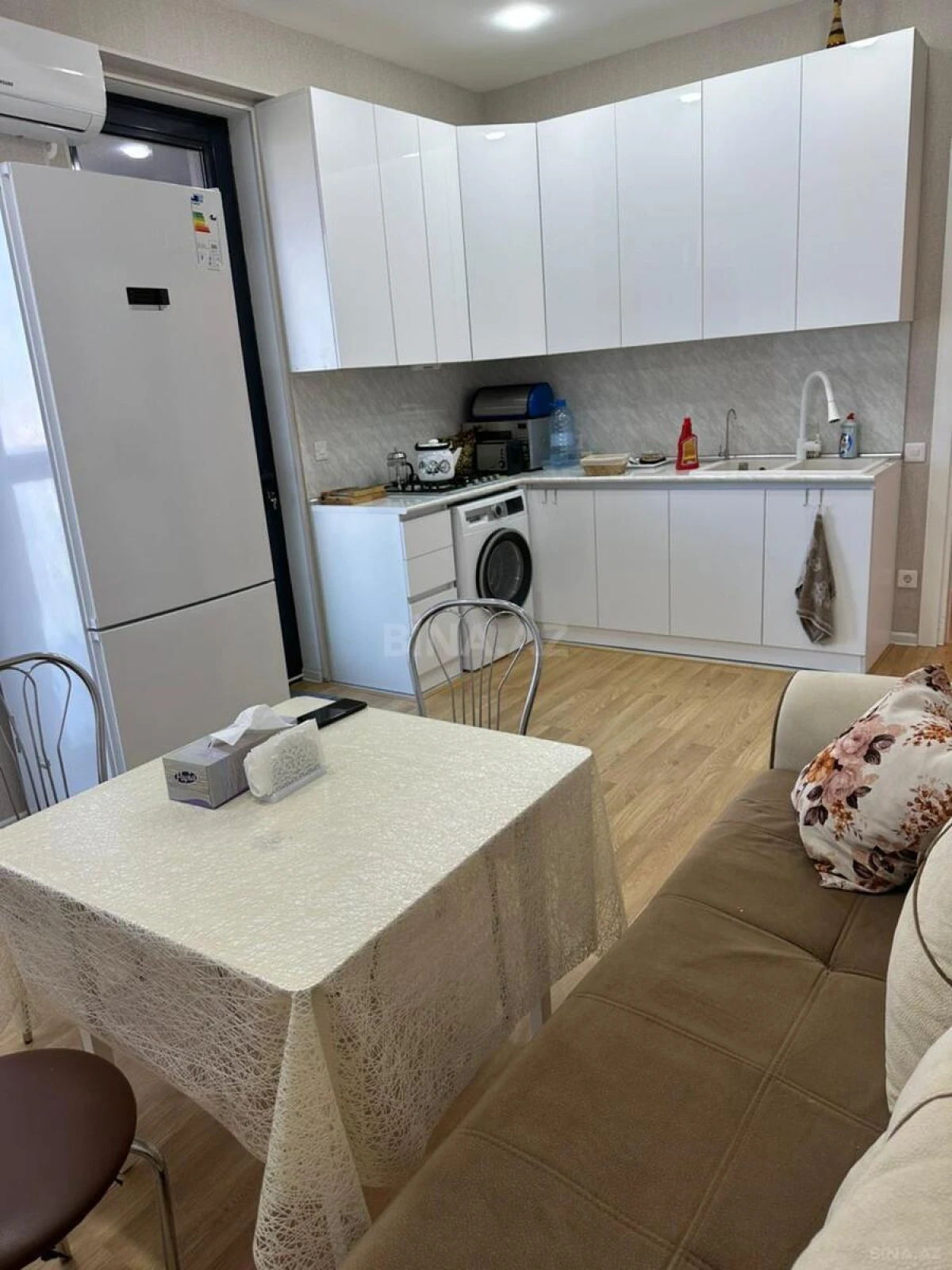 Kirayə verilir 3 otaqlı mənzil 95 m²