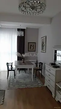 Kirayə verilir 3 otaqlı mənzil 95 m²