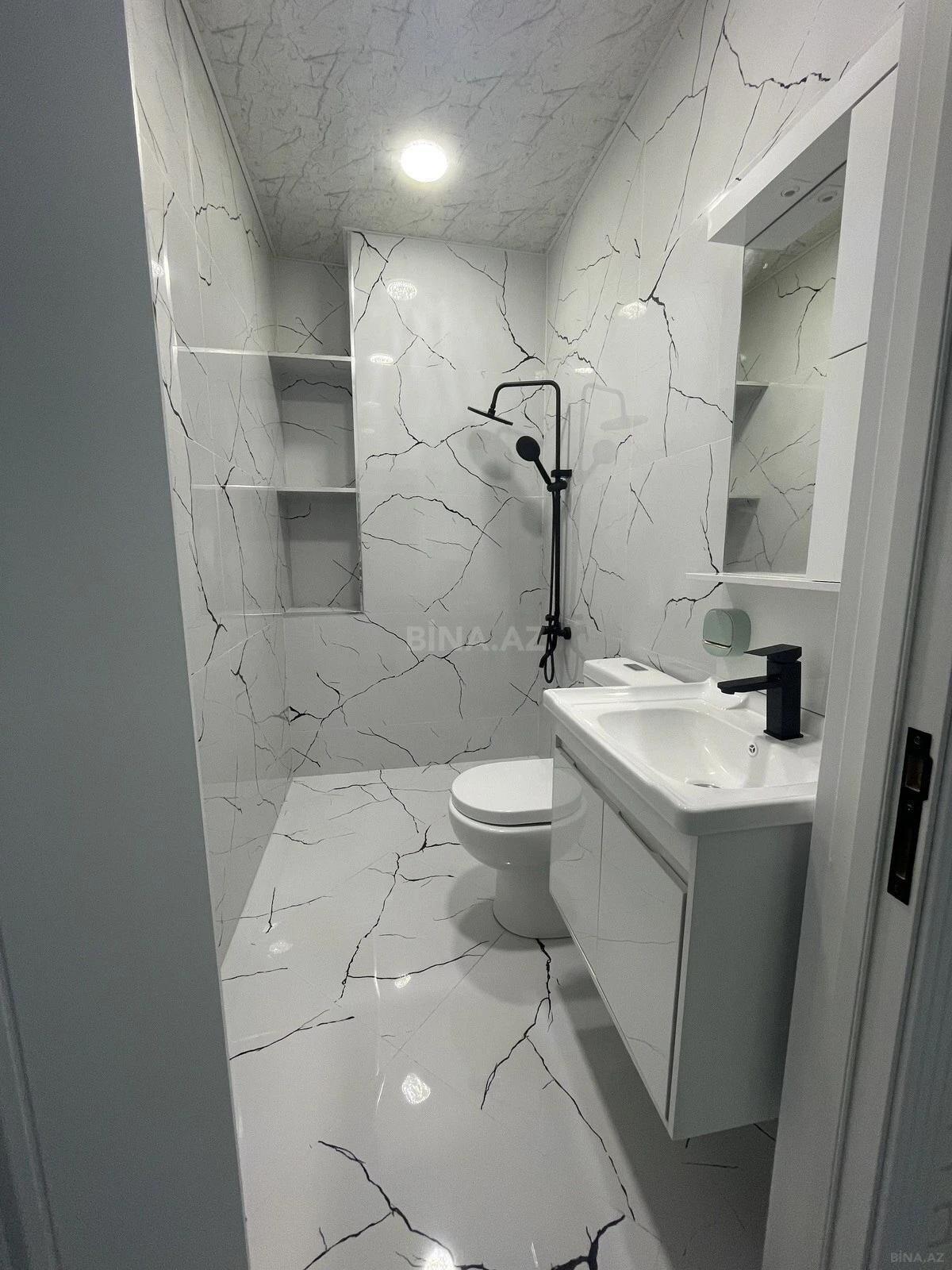 Satılır 3 otaqlı mənzil 68 m²