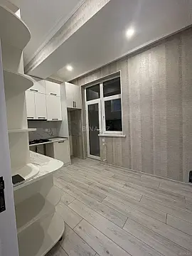 Satılır 3 otaqlı mənzil 68 m²