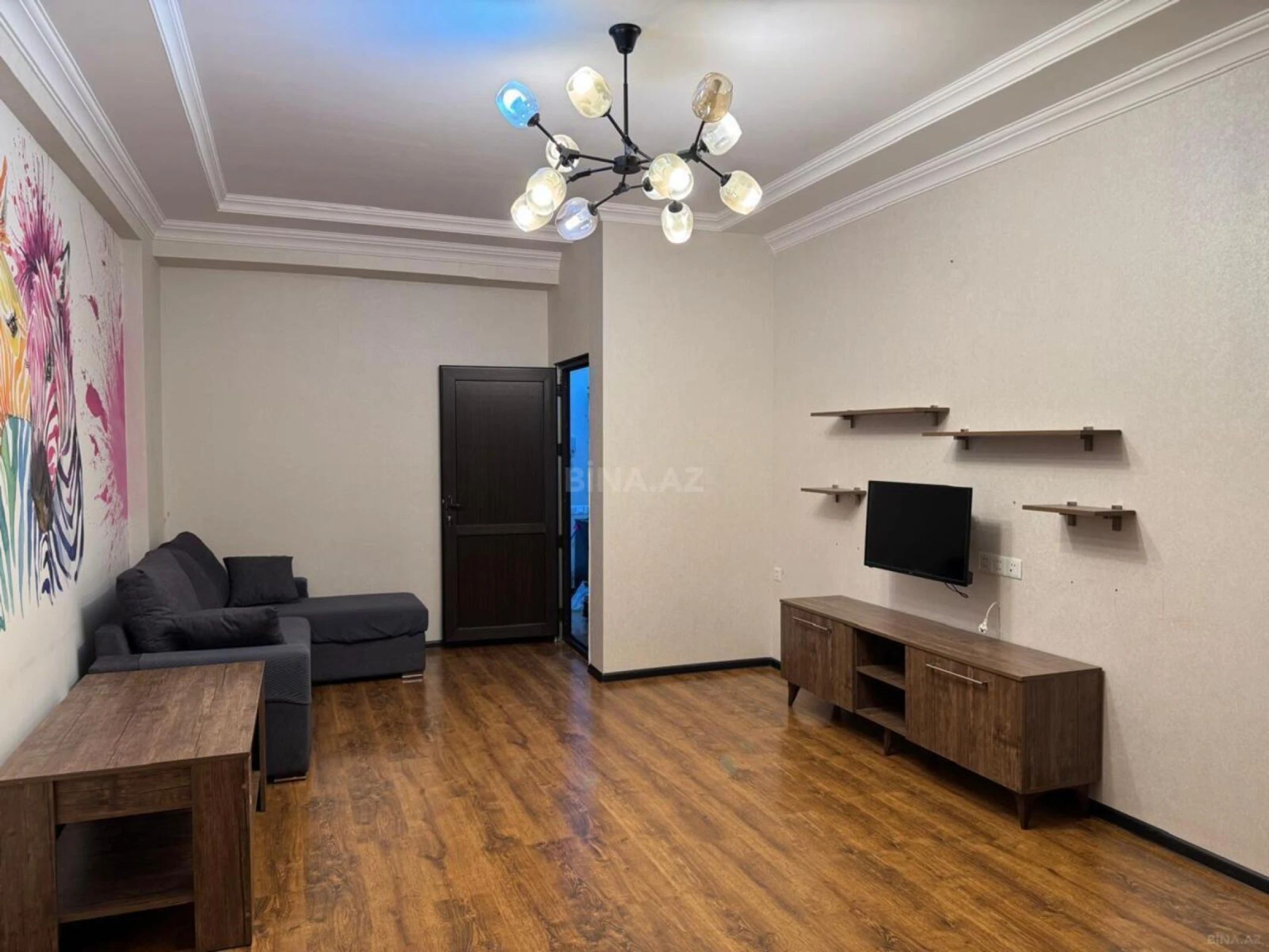 Satılır 2 otaqlı mənzil 82 m²