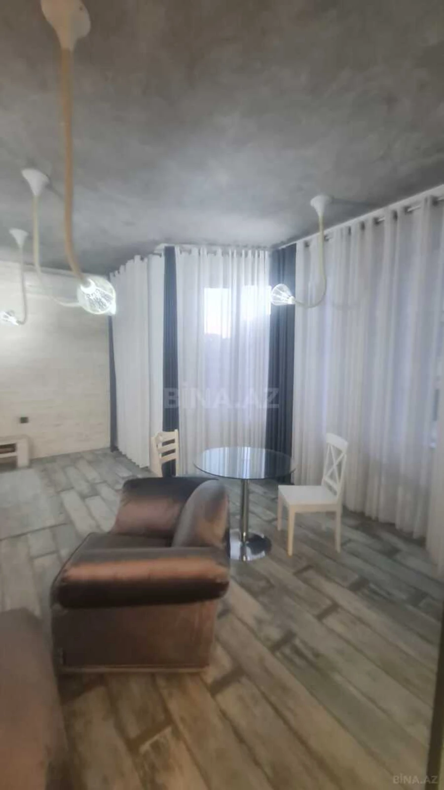 Kirayə verilir 3 otaqlı mənzil 170 m²