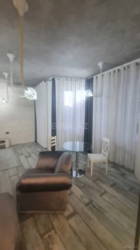 Kirayə verilir 3 otaqlı mənzil 170 m²