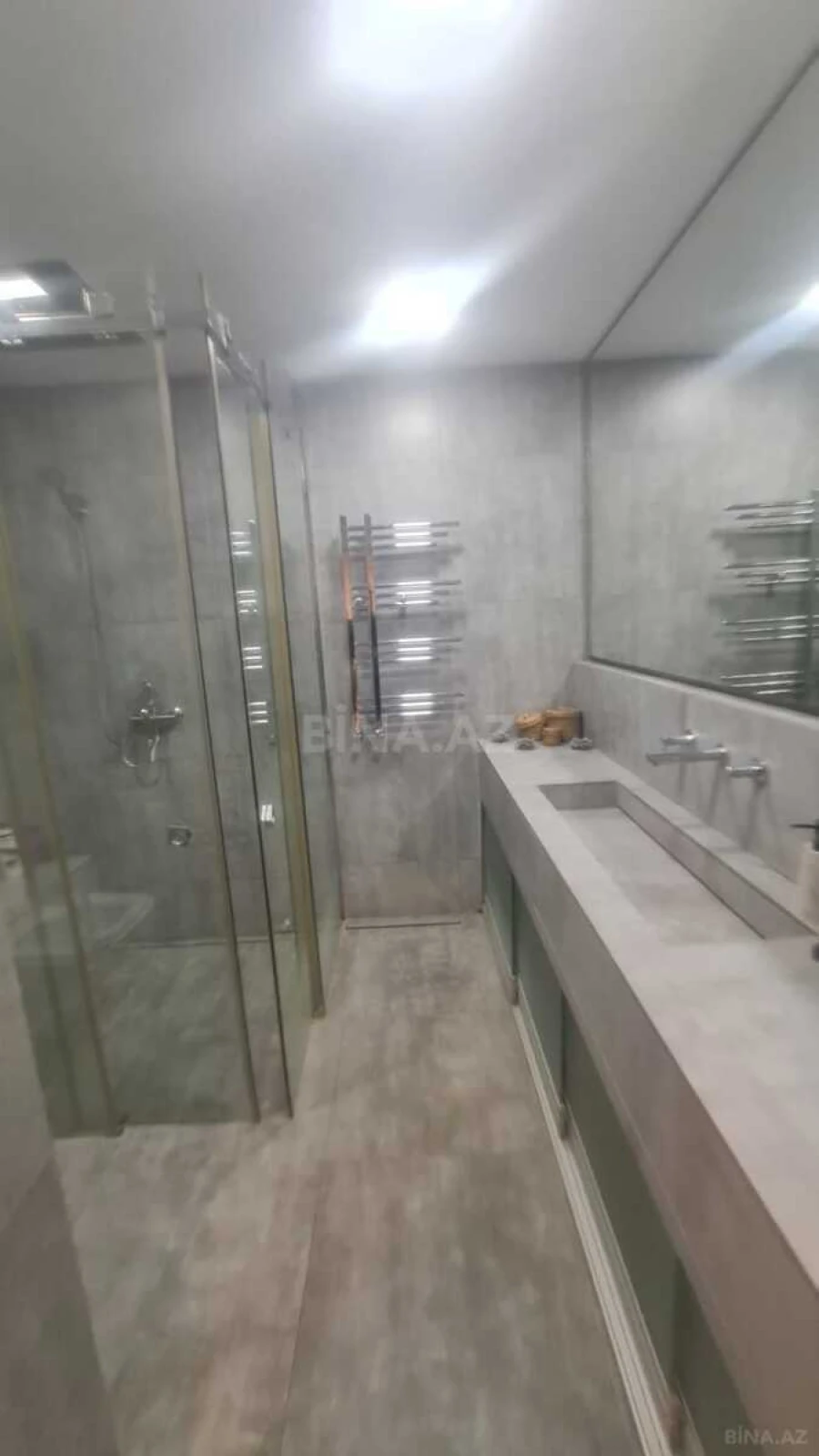 Kirayə verilir 3 otaqlı mənzil 170 m²