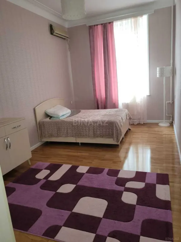 Satılır 3 otaqlı mənzil 90 m²