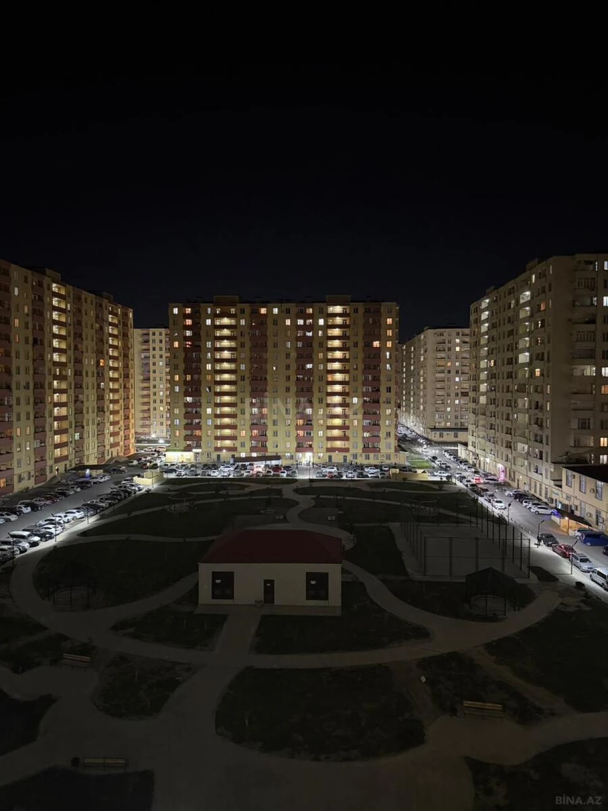 Satılır 2 otaqlı mənzil 86 m²