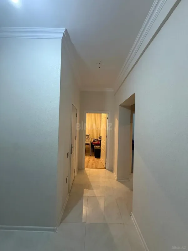 Satılır 2 otaqlı mənzil 86 m²
