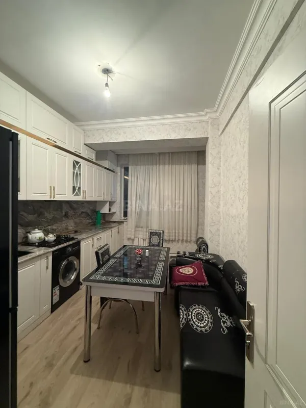Satılır 2 otaqlı mənzil 86 m²