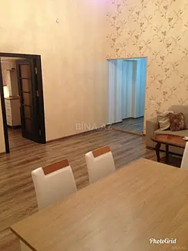 Kirayə verilir 2 otaqlı mənzil 60 m²