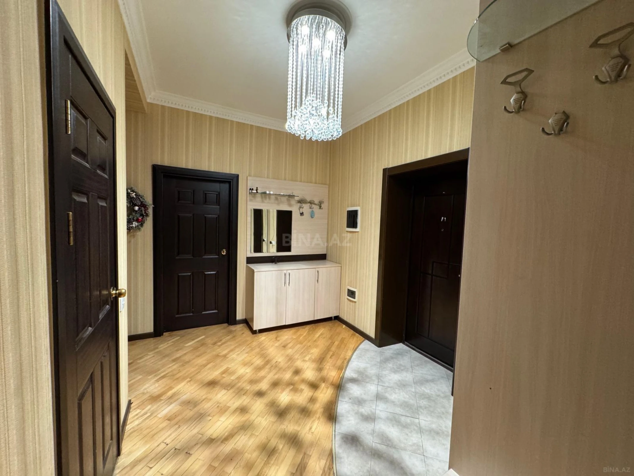 Kirayə verilir 3 otaqlı mənzil 110 m²