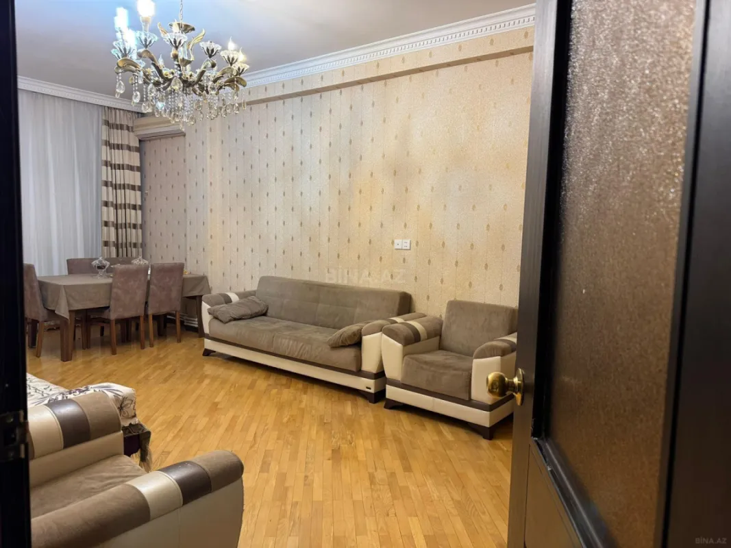 Kirayə verilir 3 otaqlı mənzil 110 m²