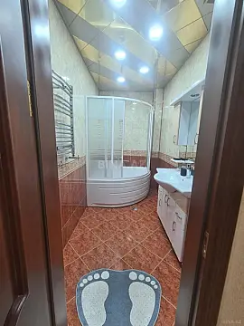 Kirayə verilir 2 otaqlı mənzil 96 m²