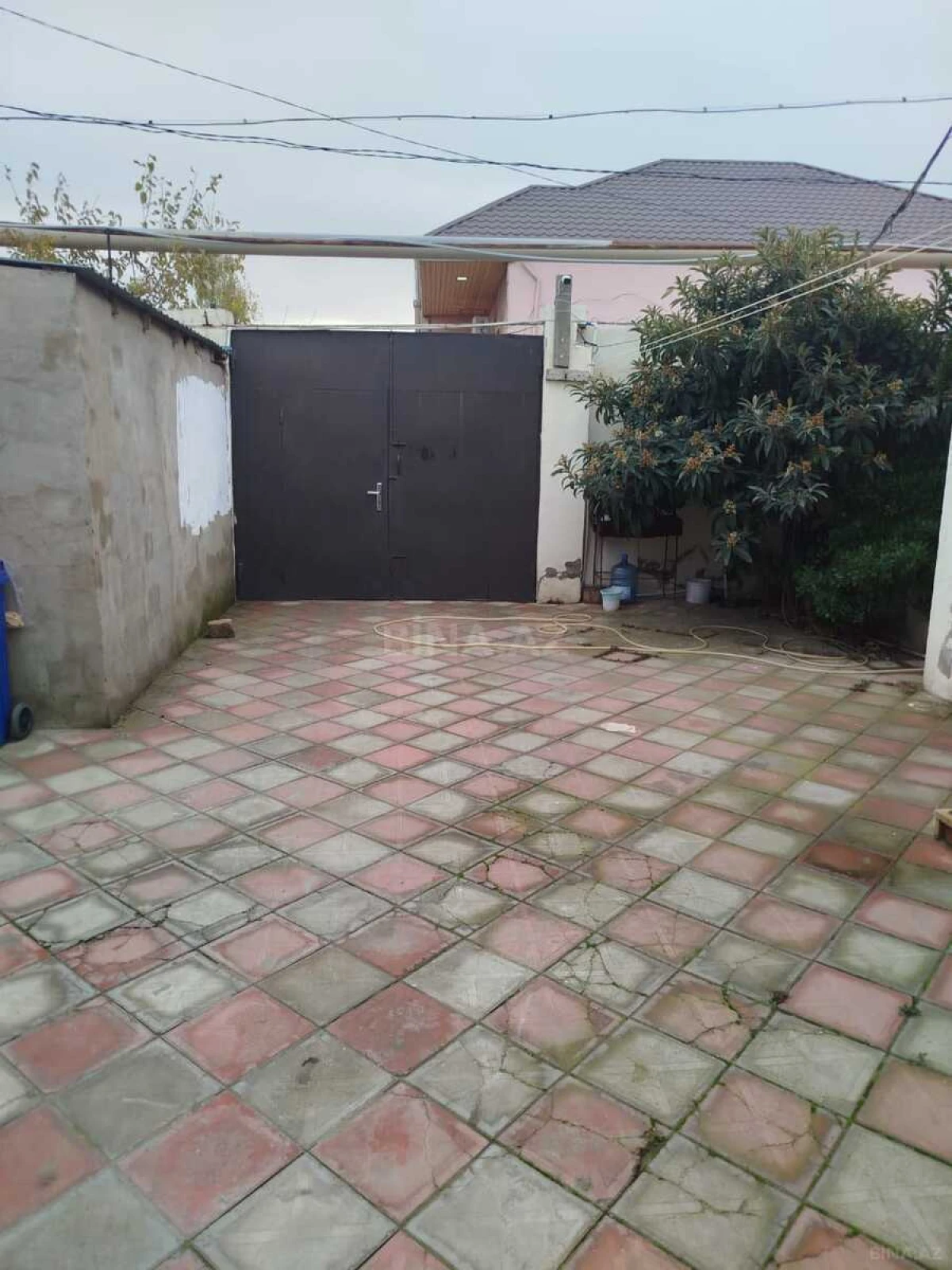 Satılır 3 otaqlı həyət evi 170 m²