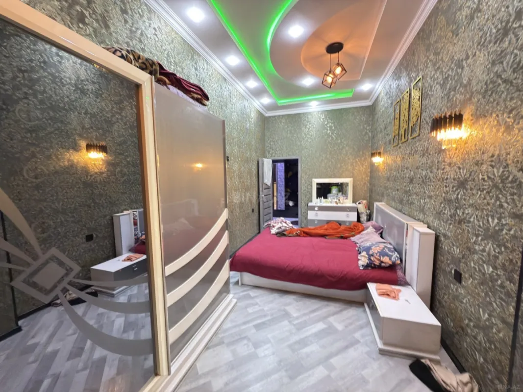 Satılır 2 otaqlı mənzil 71 m²