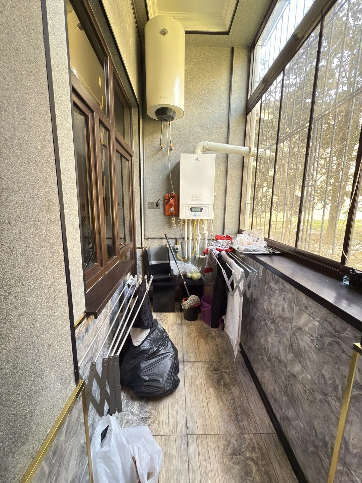 Satılır 2 otaqlı mənzil 71 m²