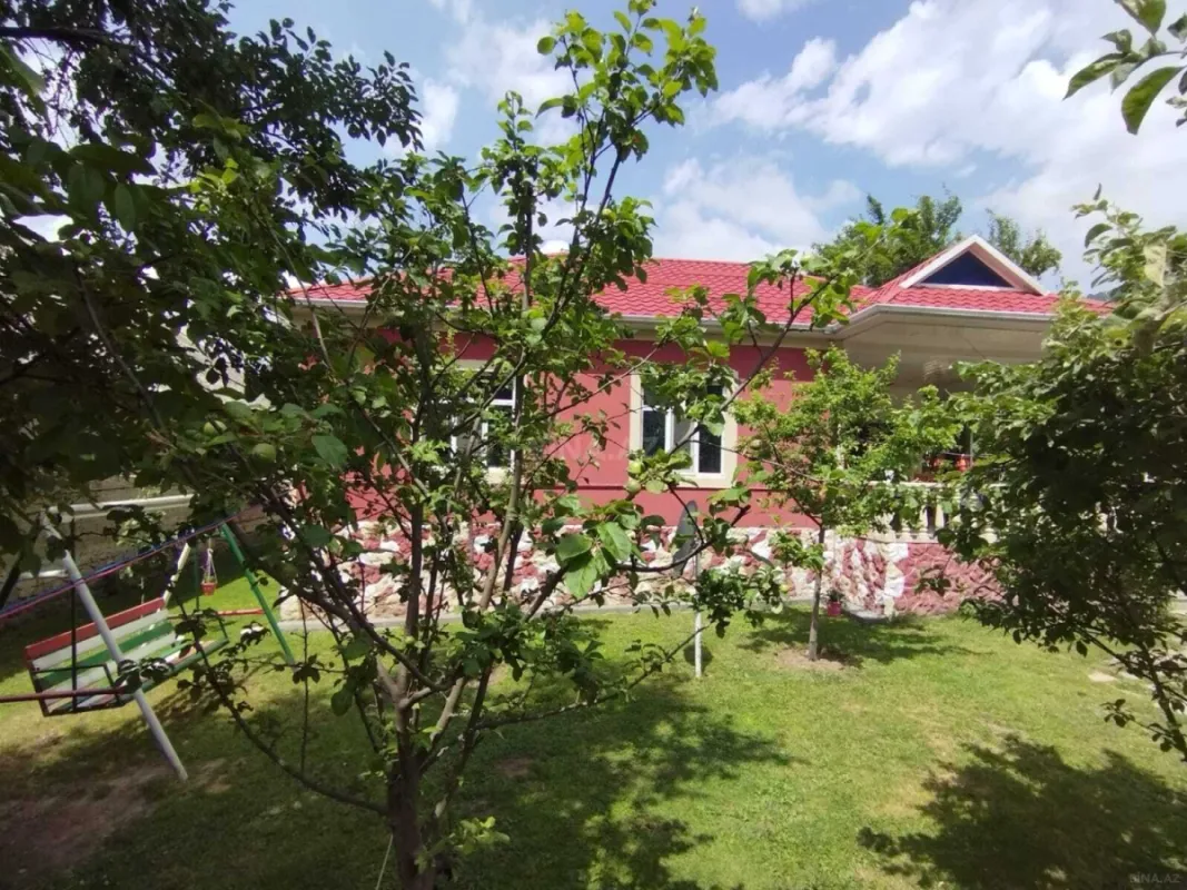 Kirayə verilir 4 otaqlı həyət evi 120 m²