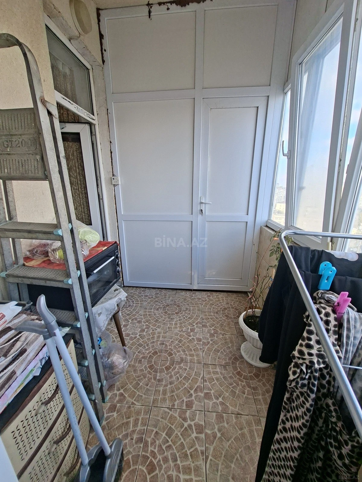 Satılır 2 otaqlı mənzil 64 m²