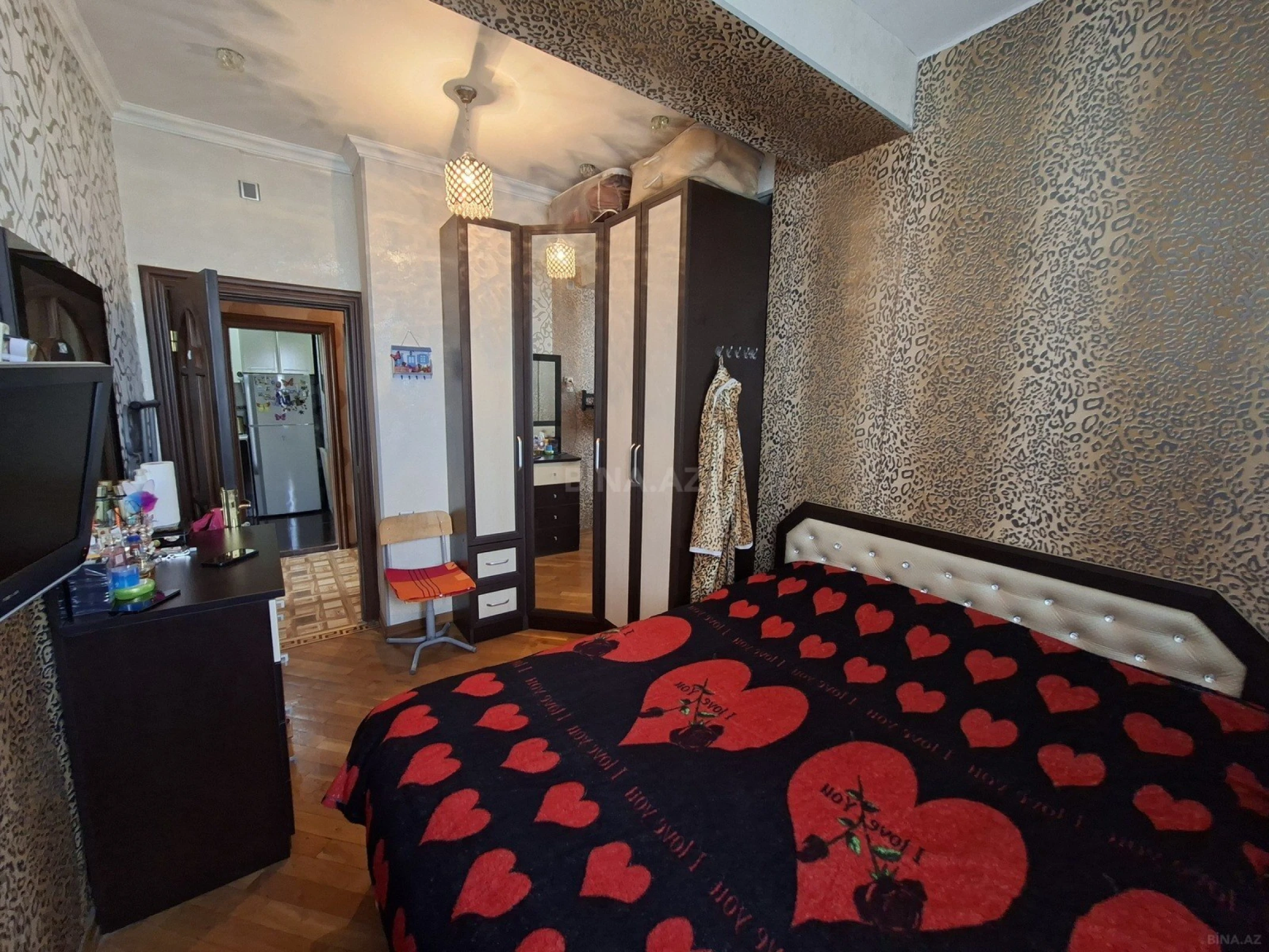 Satılır 2 otaqlı mənzil 64 m²