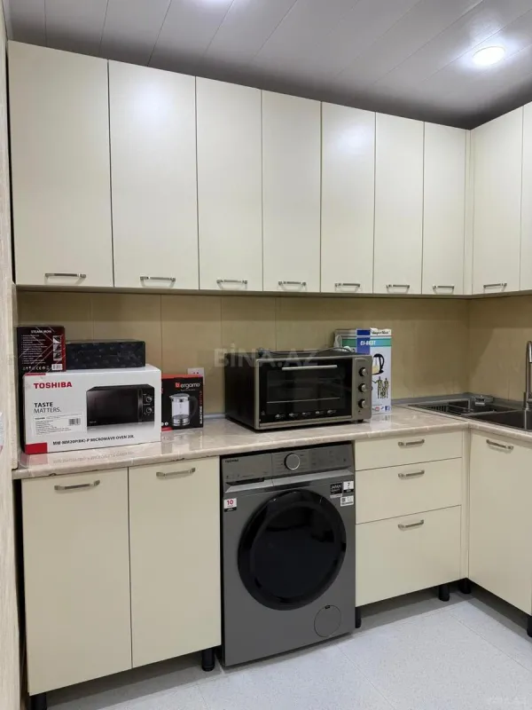 Kirayə verilir 2 otaqlı mənzil 45 m²