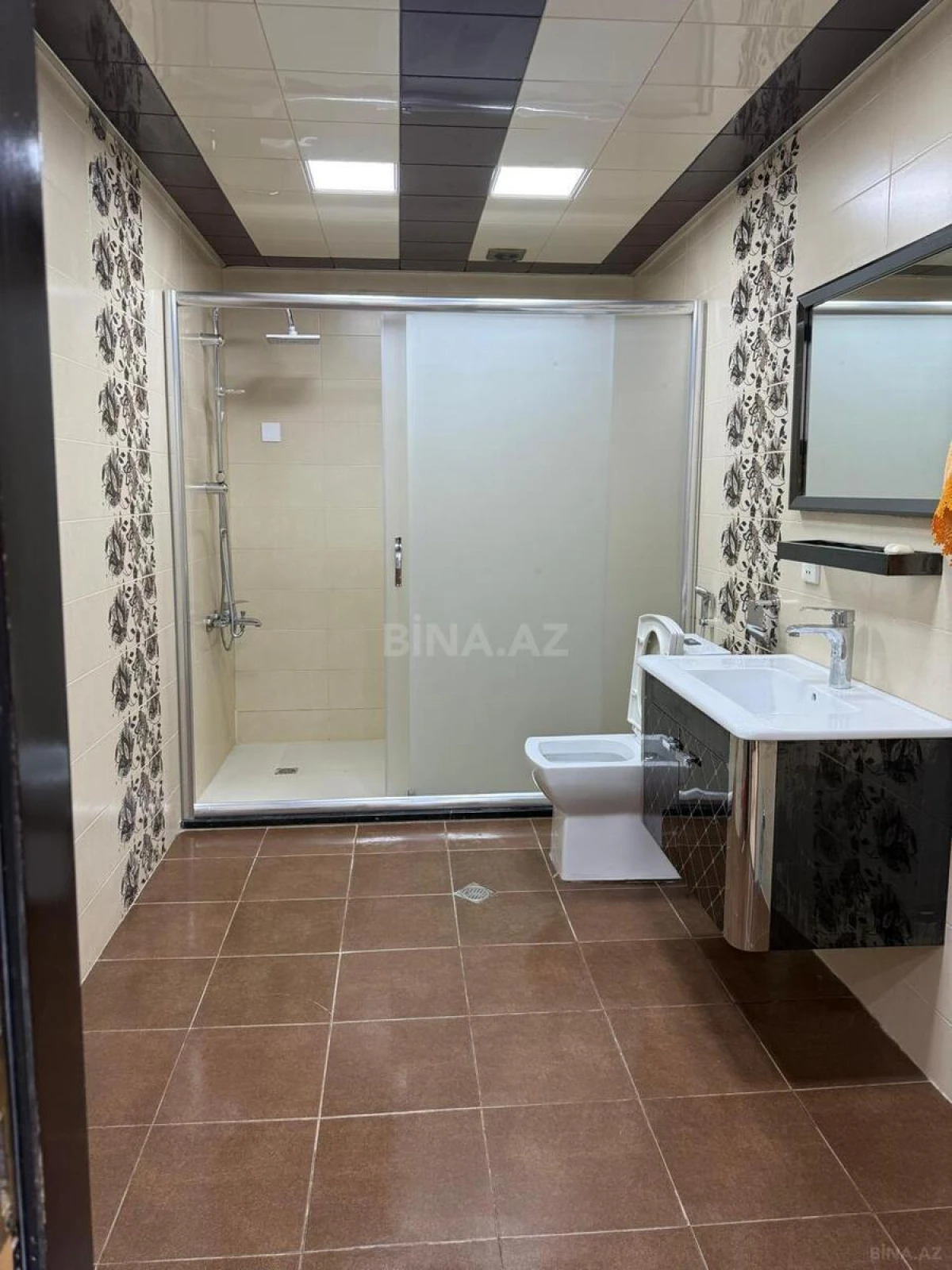 Kirayə verilir 2 otaqlı mənzil 45 m²