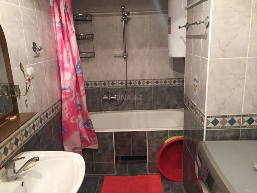 Kirayə verilir 2 otaqlı mənzil 89 m²
