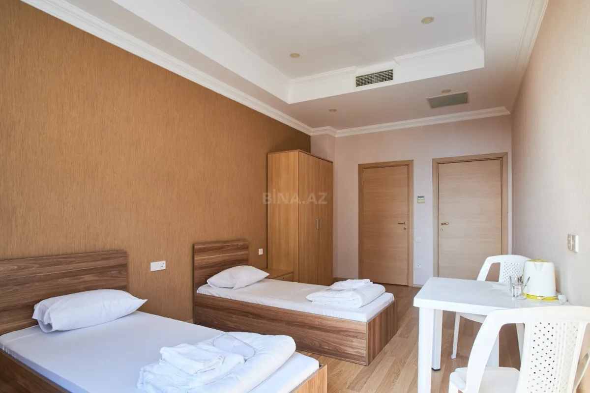 Kirayə verilir 4 otaqlı mənzil 200 m²